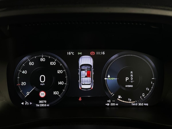 Used Volvo XC40 2021 for sale - 75645521: Photo 37