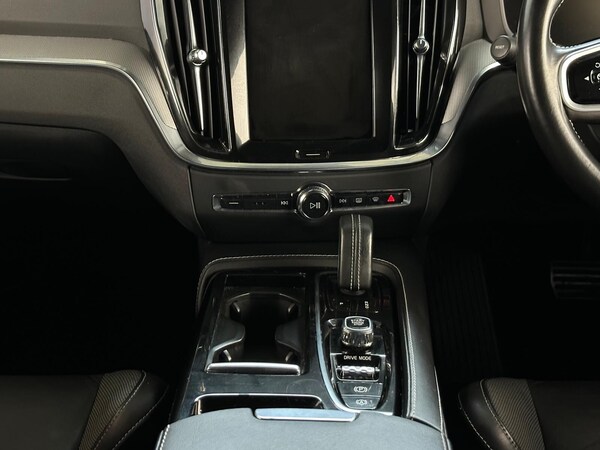 Used Volvo V60 2021 for sale - 76227860: Photo 16