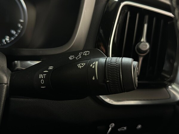 Used Volvo V60 2021 for sale - 76227860: Photo 25