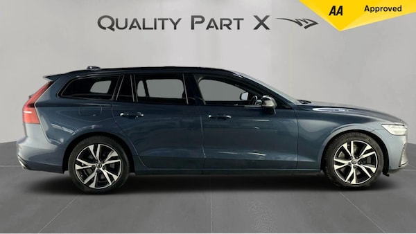 Used Volvo V60 2021 for sale - 76227860: Photo 2