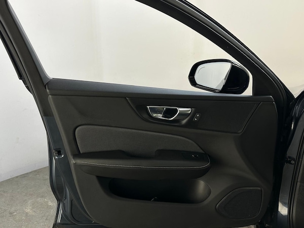 Used Volvo V60 2021 for sale - 76227860: Photo 30