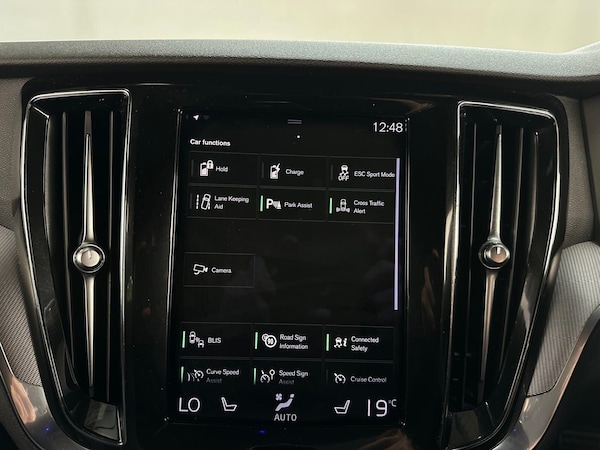 Used Volvo V60 2021 for sale - 76227860: Photo 46