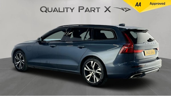 Used Volvo V60 2021 for sale - 76227860: Photo 5