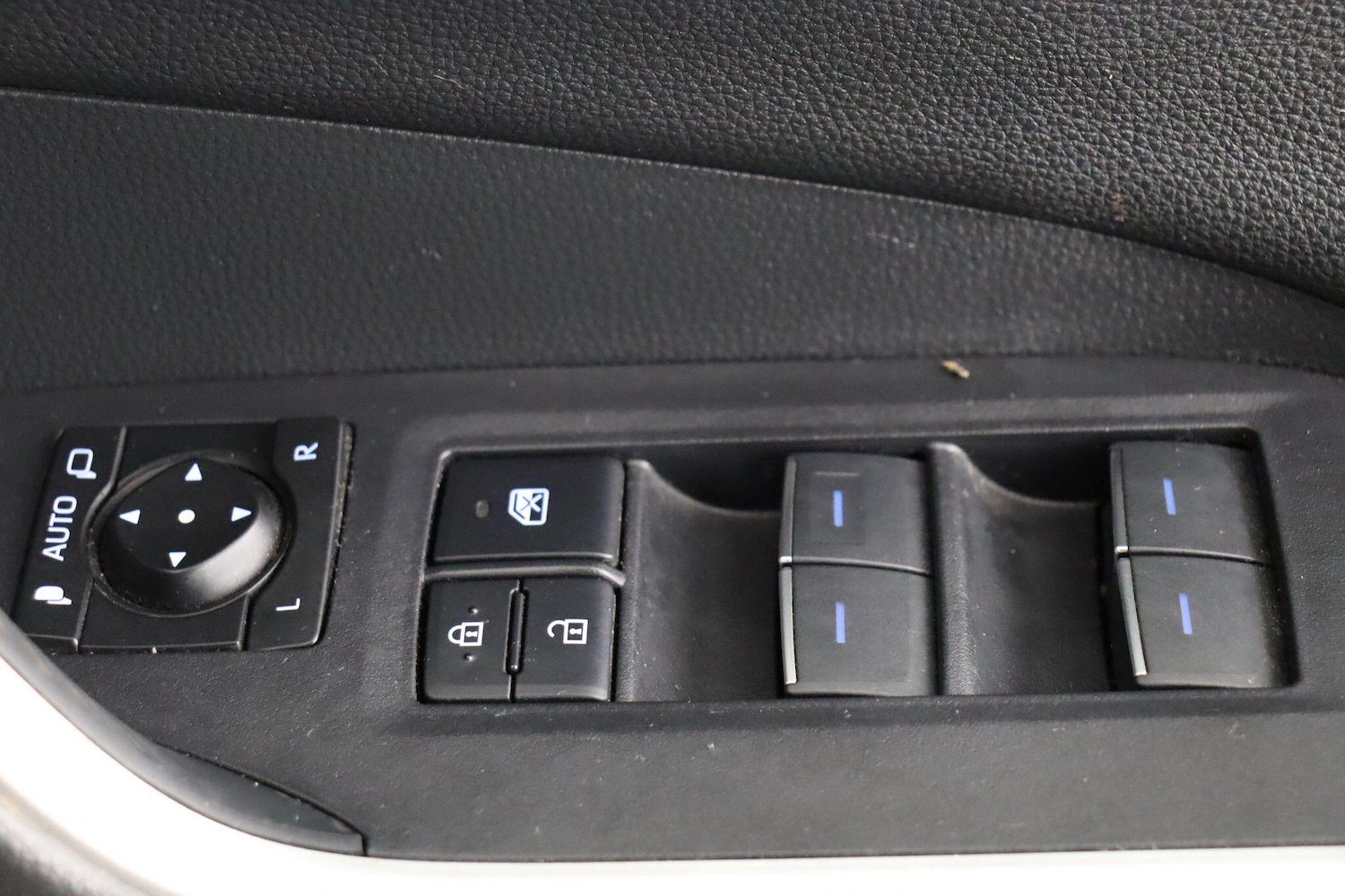 Used Toyota RAV4 2022 for sale - 77510855: Photo 17