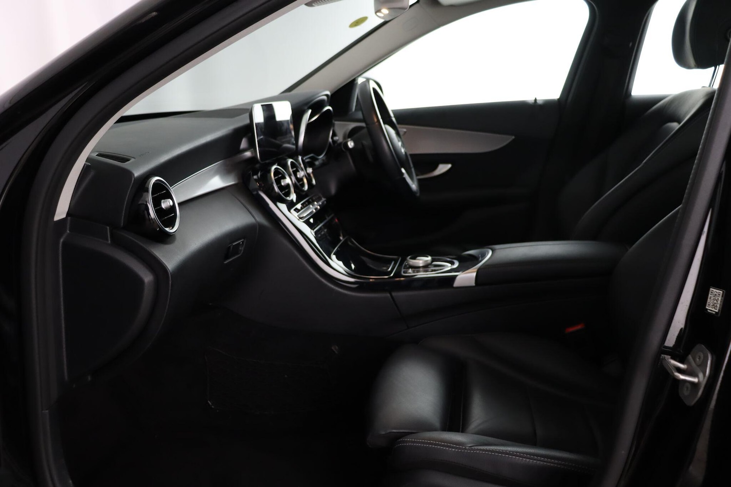 Used Mercedes-Benz C Class 2020 for sale - 77425951: Photo 15