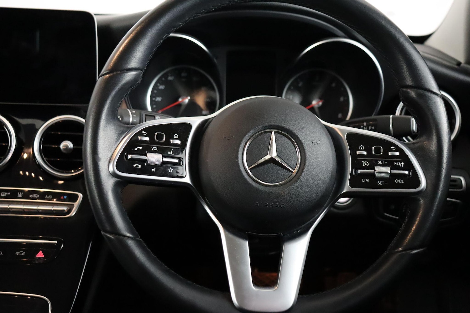 Used Mercedes-Benz C Class 2020 for sale - 77425951: Photo 9