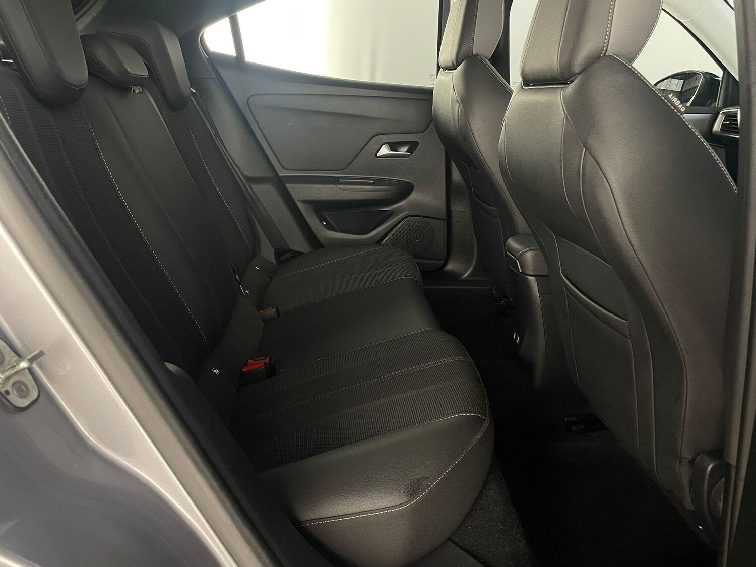 Used Vauxhall Mokka Electric 2022 for sale - 76282891: Photo 14