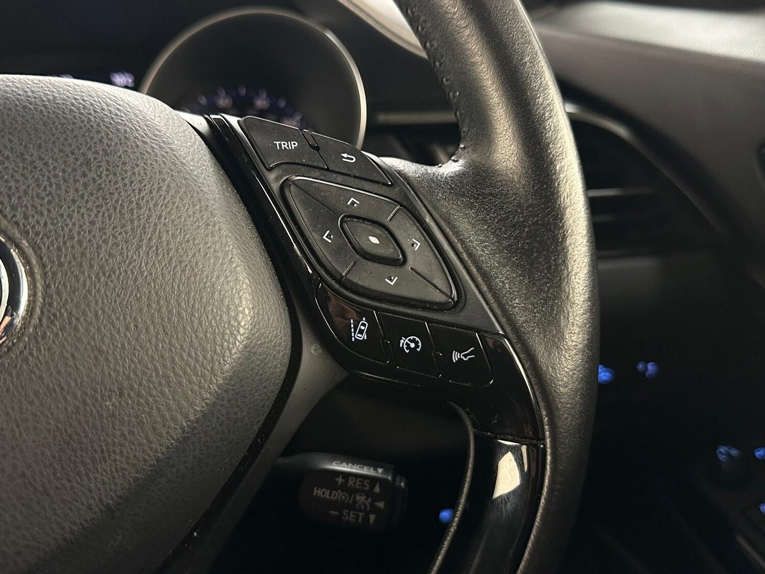 Used Toyota C-HR 2022 for sale - 76215320: Photo 23