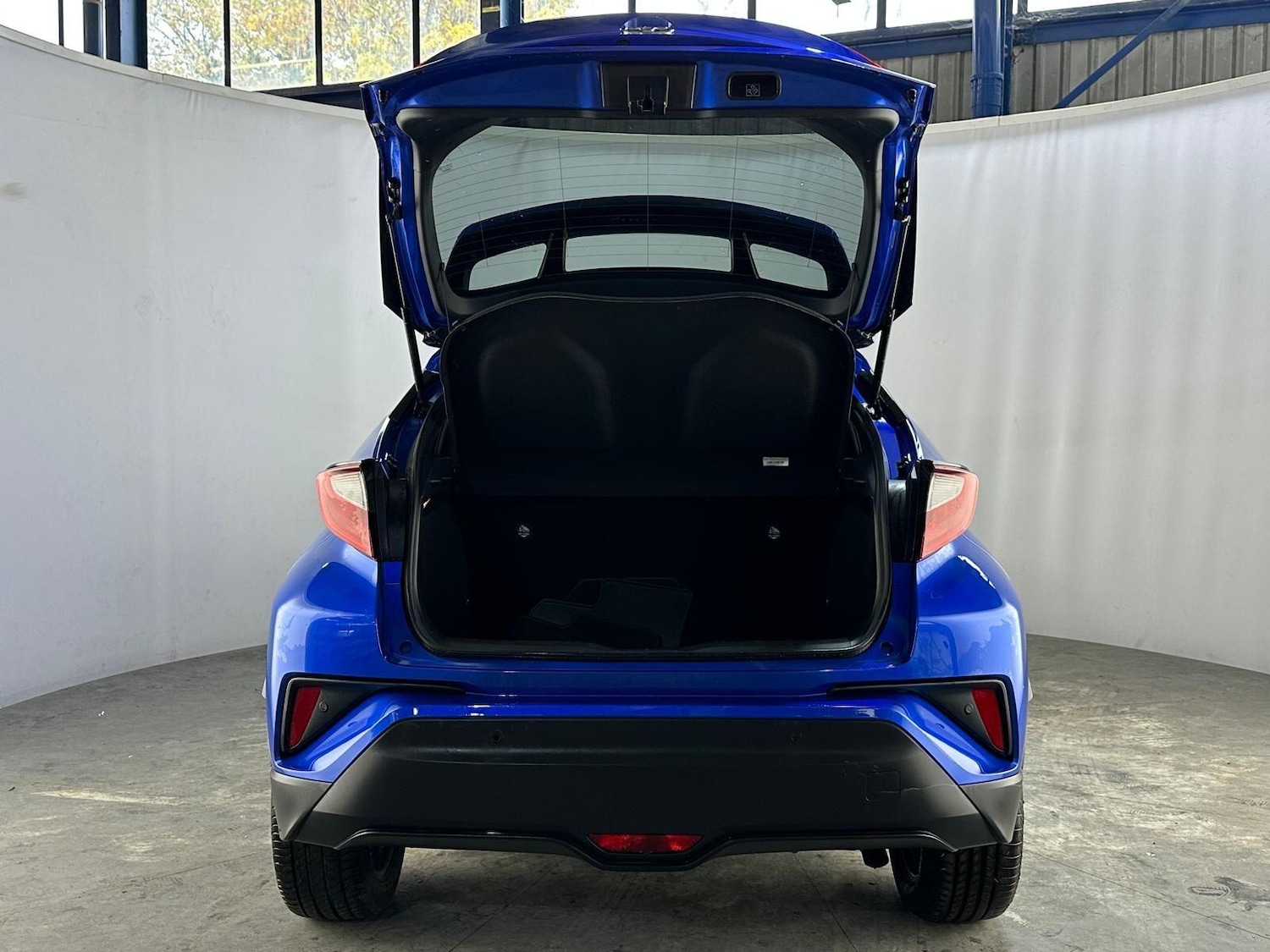 Used Toyota C-HR 2022 for sale - 76215320: Photo 38