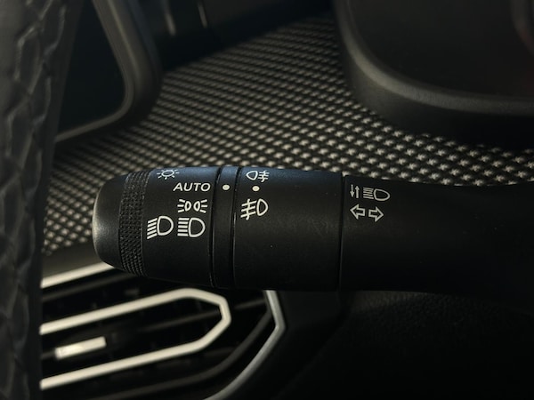 Used Dacia Sandero 2023 for sale - 76060525: Photo 28