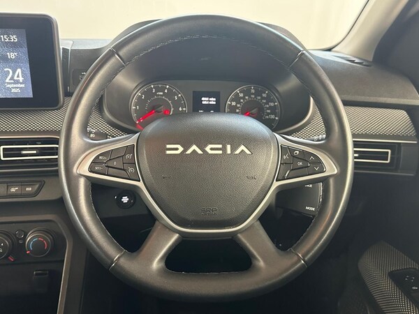 Used Dacia Sandero 2023 for sale - 76060525: Photo 9