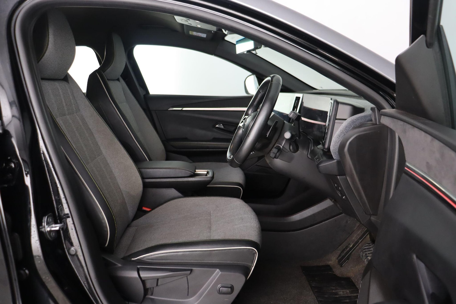 Used Renault Megane E Tech 2023 for sale - 76823409: Photo 12