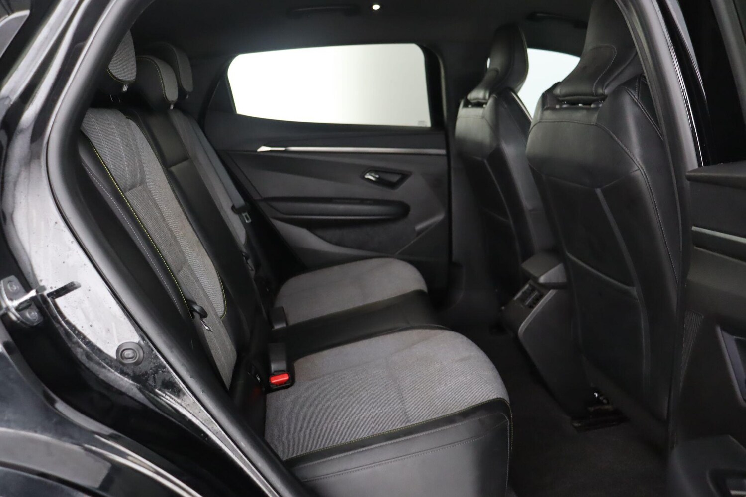 Used Renault Megane E Tech 2023 for sale - 76823409: Photo 13