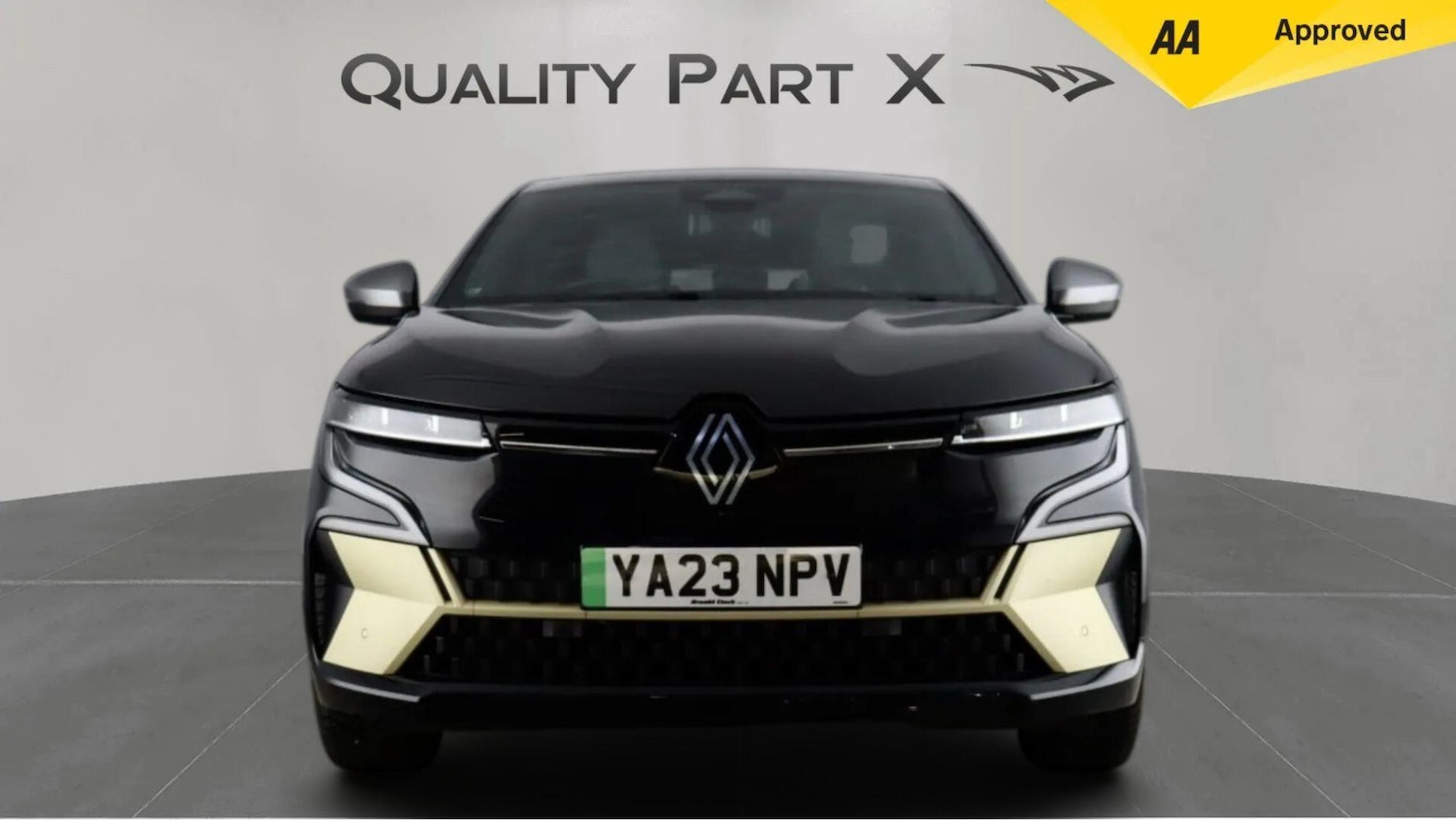 Used Renault Megane E Tech 2023 for sale - 76823409: Photo 2