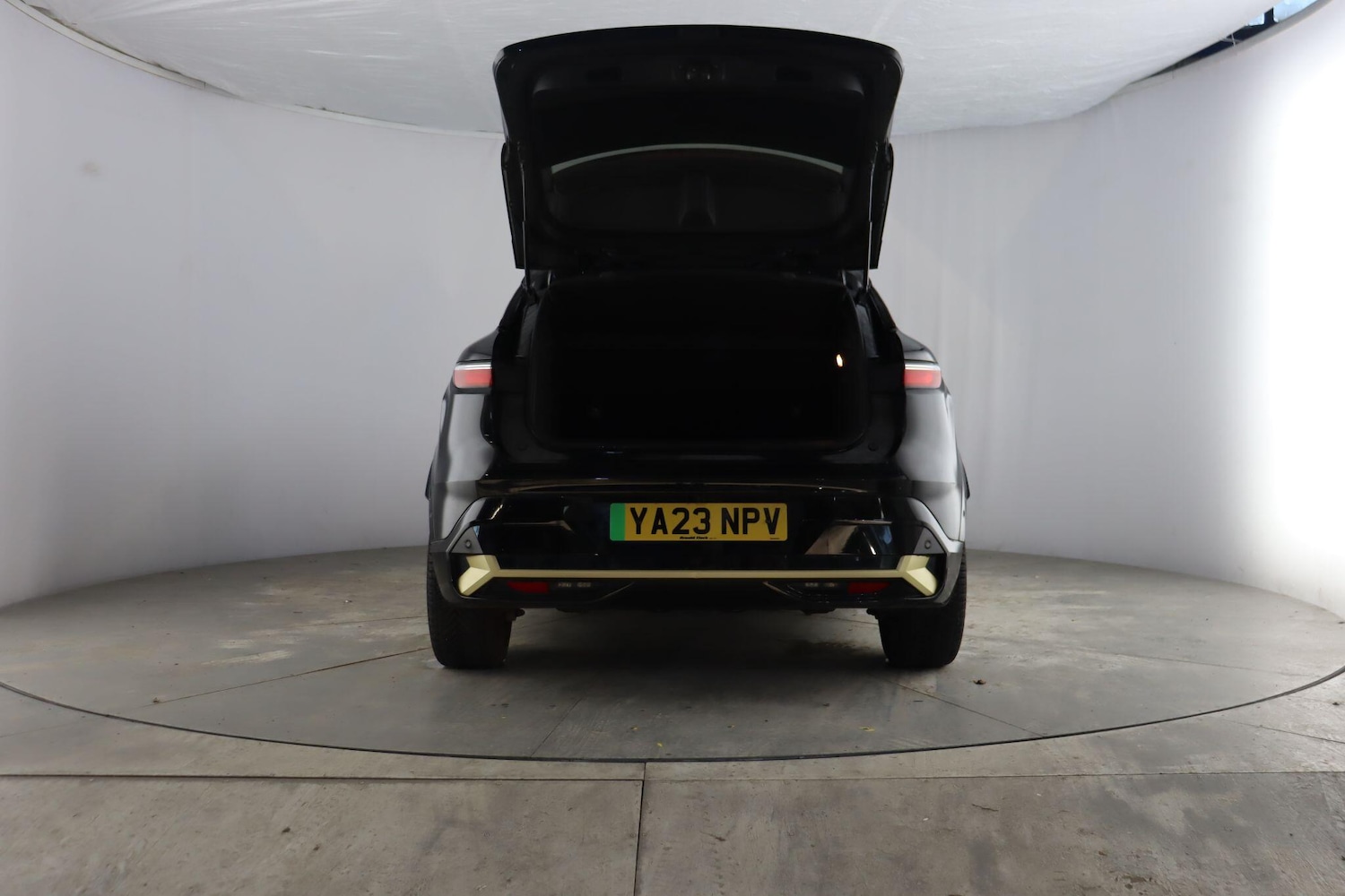 Used Renault Megane E Tech 2023 for sale - 76823409: Photo 25