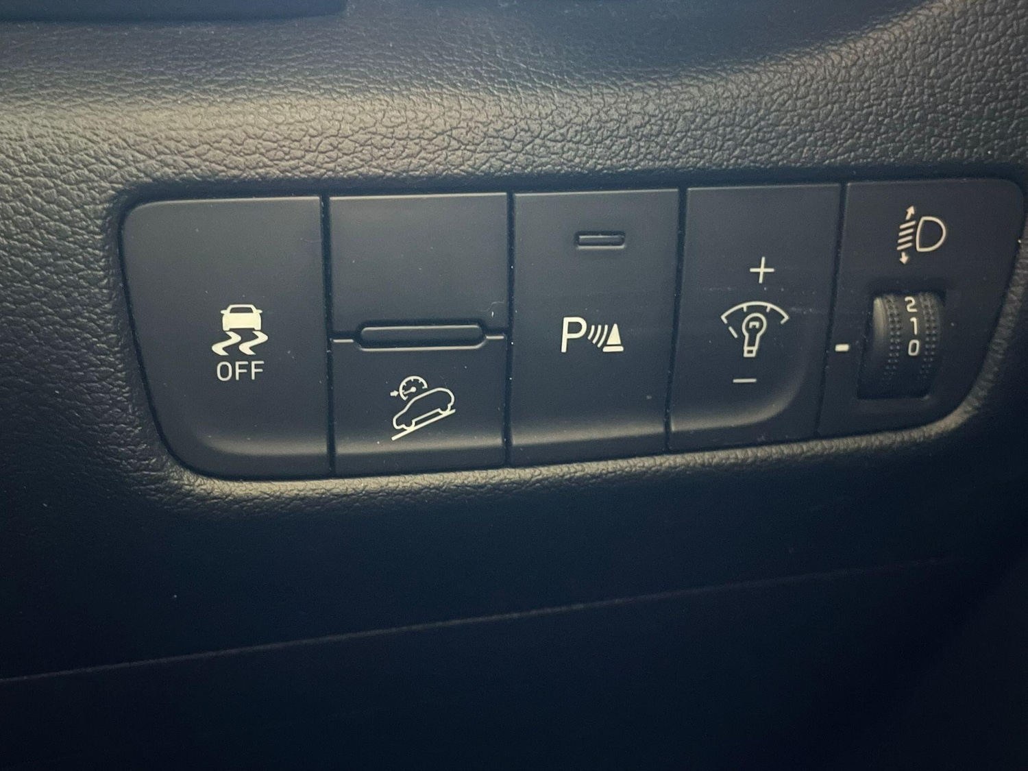 Used Hyundai KONA 2022 for sale - 76041730: Photo 25