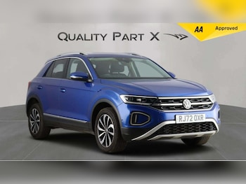Used Volkswagen T-Roc 2023 for sale - 78250291: Photo