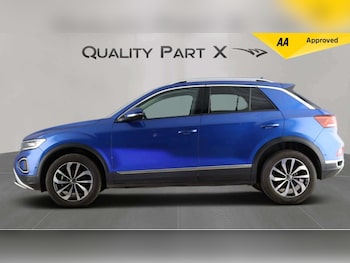 Used Volkswagen T-Roc 2023 for sale - 78250291: Photo