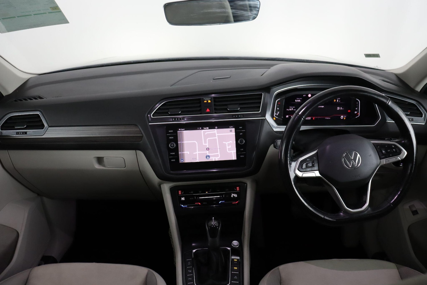 Used Volkswagen Tiguan Allspace 2021 for sale - 77040560: Photo 10