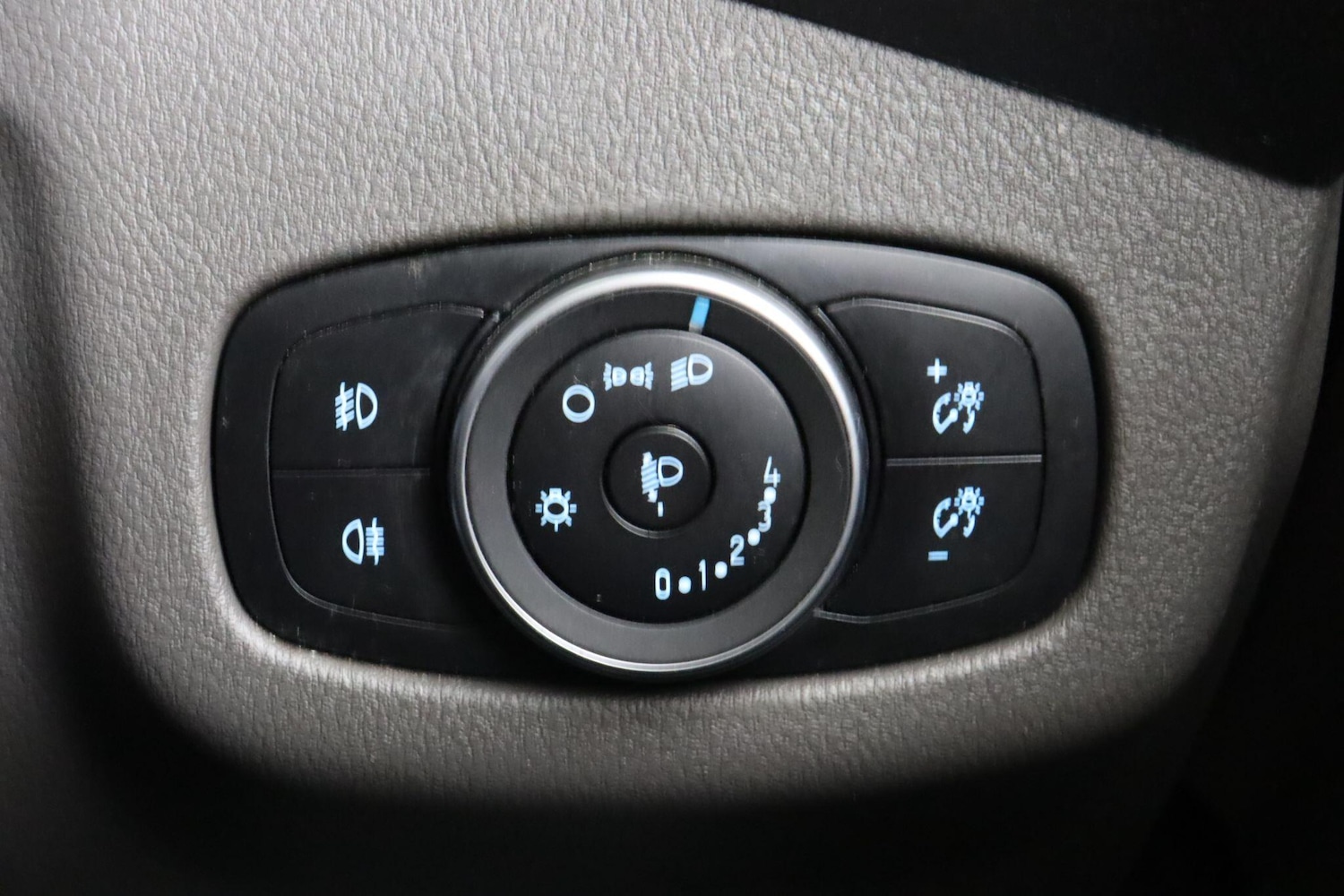 Used Ford Tourneo Connect 2022 for sale - 76612782: Photo 18