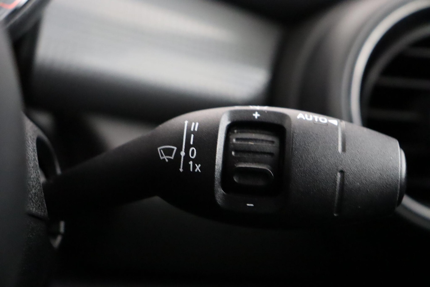 Used MINI Convertible 2020 for sale - 78057738: Photo 25