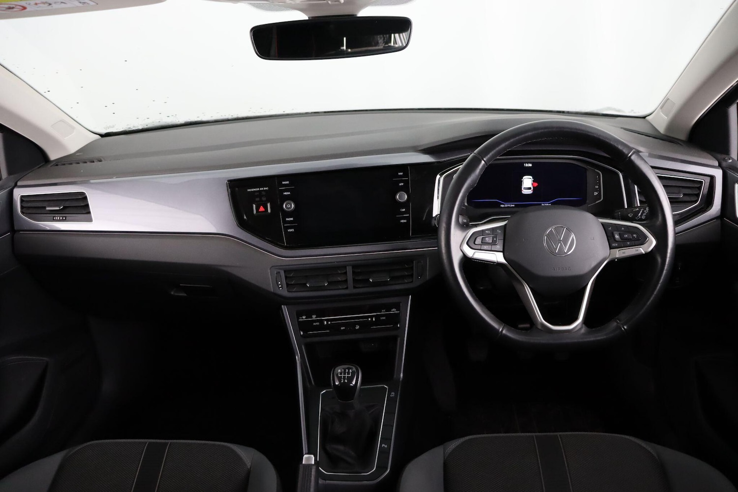 Used Volkswagen Polo 2022 for sale - 76952843: Photo 10