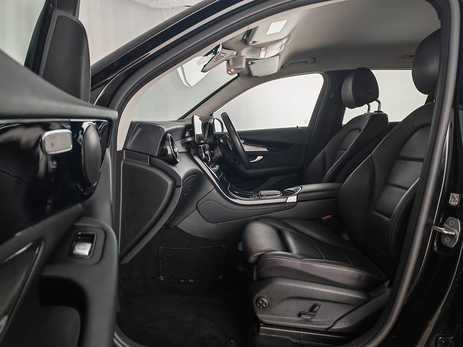 Used Mercedes-Benz GLC 2020 for sale - 76512474: Photo 11