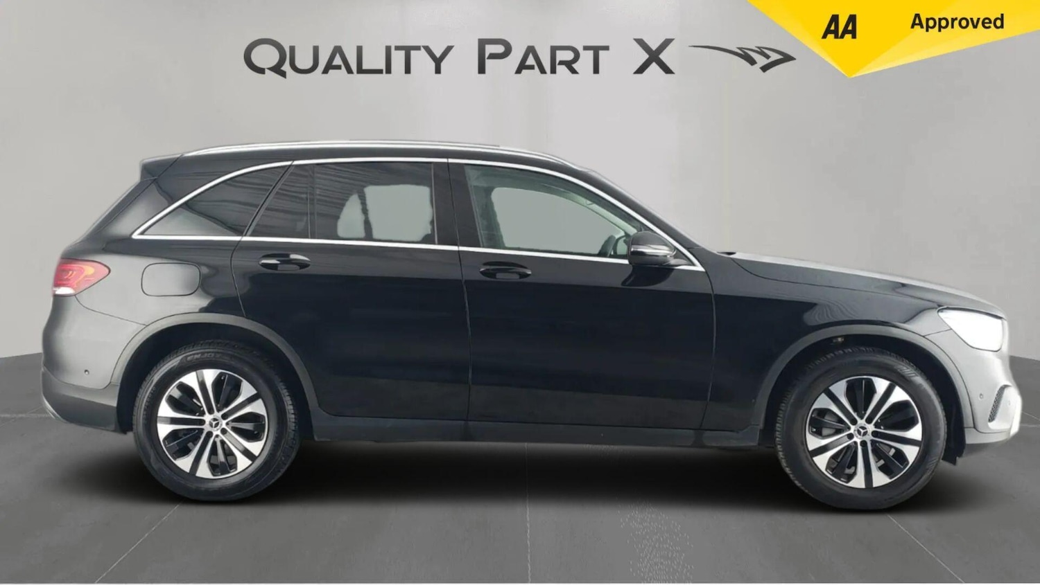 Used Mercedes-Benz GLC 2020 for sale - 76512474: Photo 2