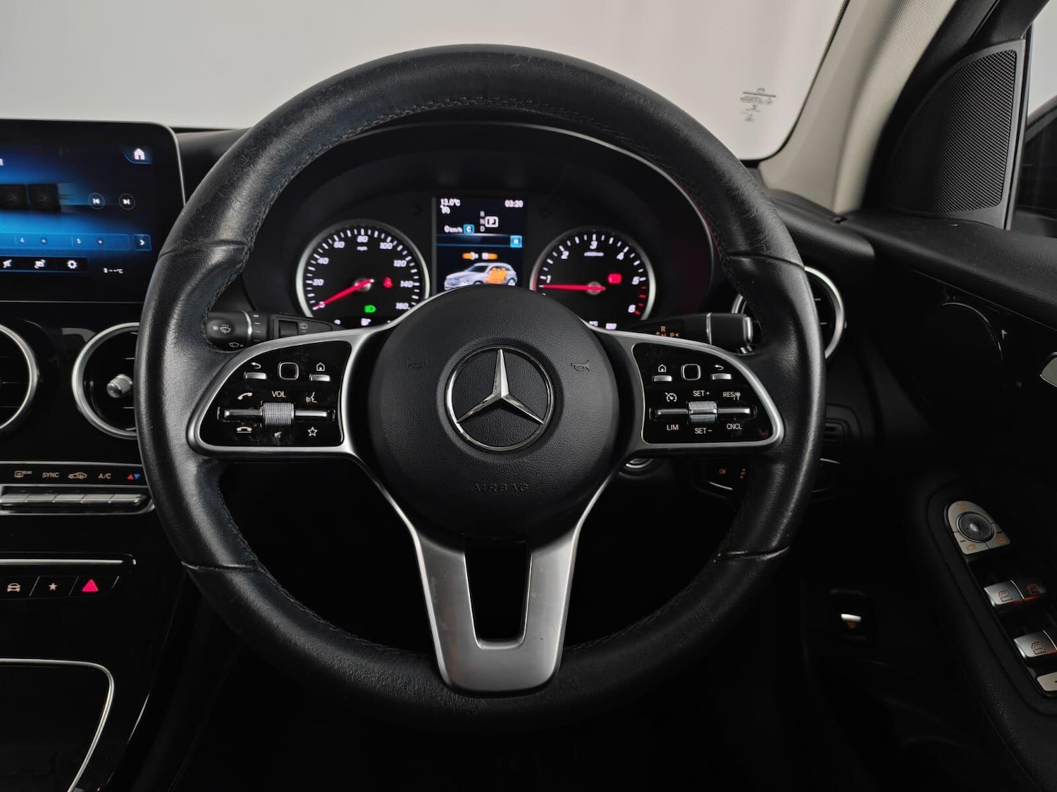 Used Mercedes-Benz GLC 2020 for sale - 76512474: Photo 9