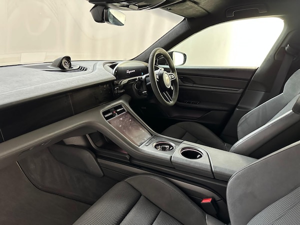 Used Porsche Taycan 2020 for sale - 75720280: Photo 13