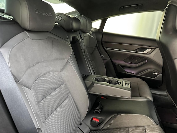 Used Porsche Taycan 2020 for sale - 75720280: Photo 19