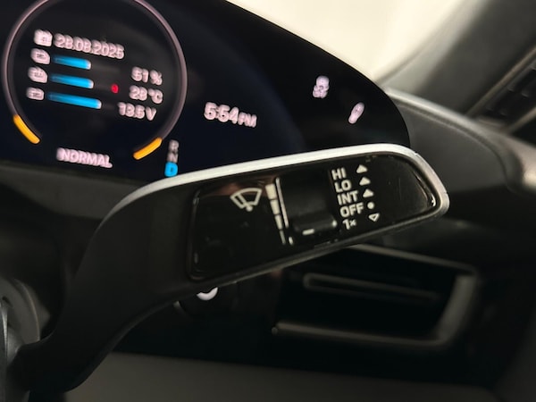 Used Porsche Taycan 2020 for sale - 75720280: Photo 27