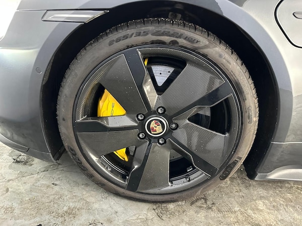 Used Porsche Taycan 2020 for sale - 75720280: Photo 39