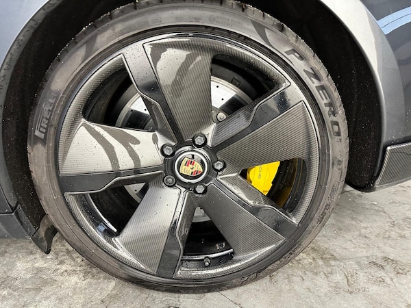 Used Porsche Taycan 2020 for sale - 75720280: Photo 40