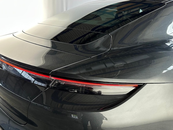 Used Porsche Taycan 2020 for sale - 75720280: Photo 41