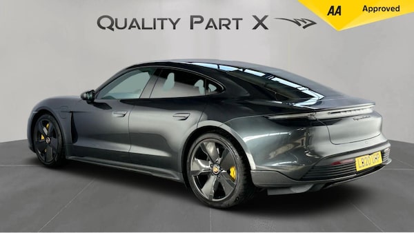 Used Porsche Taycan 2020 for sale - 75720280: Photo 5