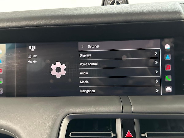Used Porsche Taycan 2020 for sale - 75720280: Photo 70