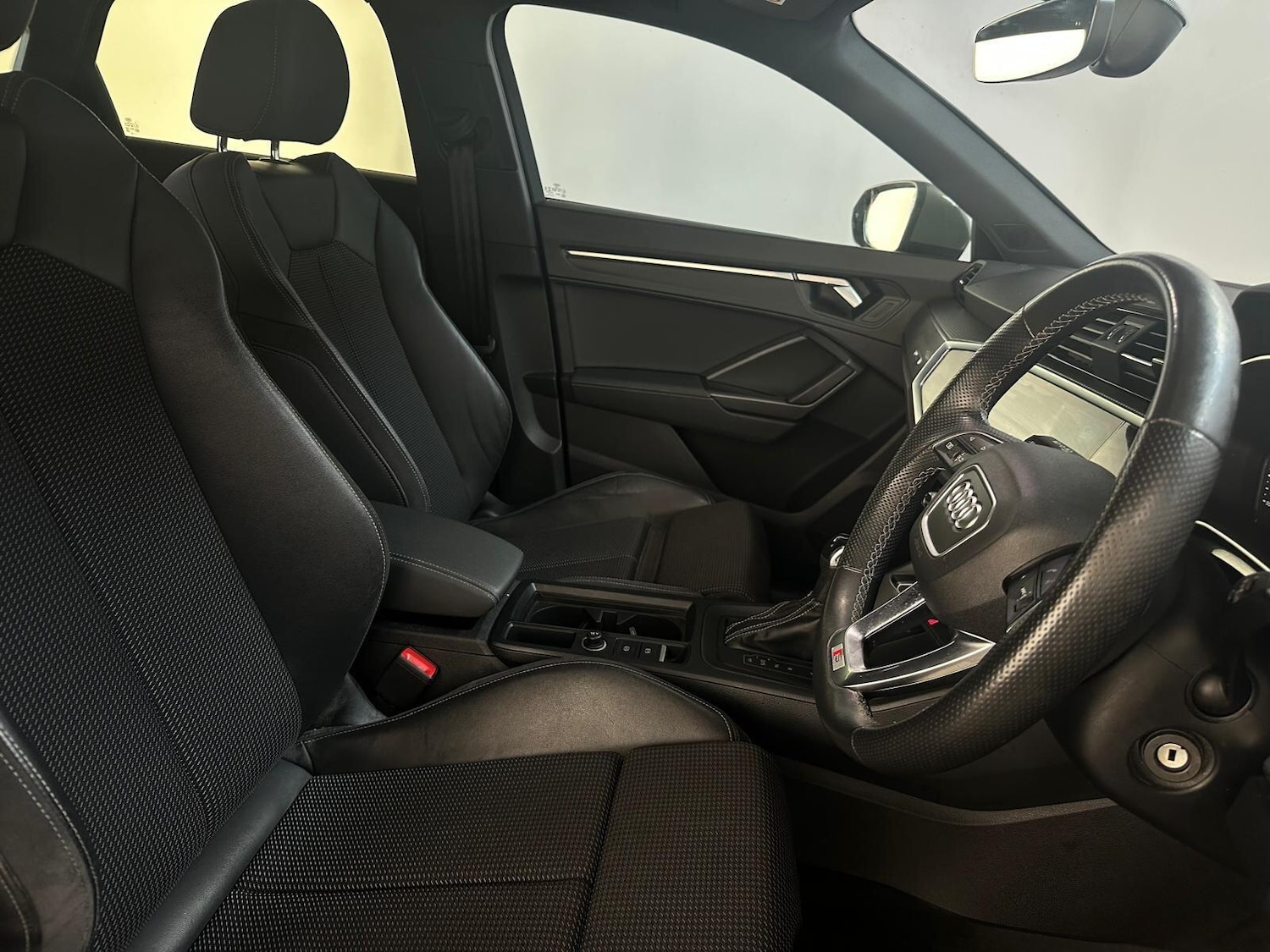 Used Audi Q3 2022 for sale - 76001744: Photo 12