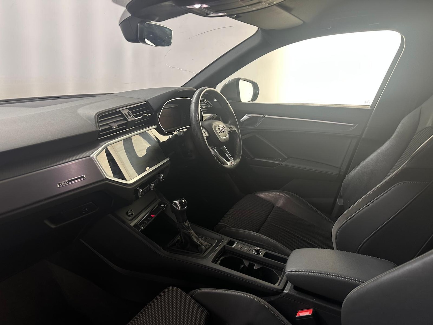 Used Audi Q3 2022 for sale - 76001744: Photo 9