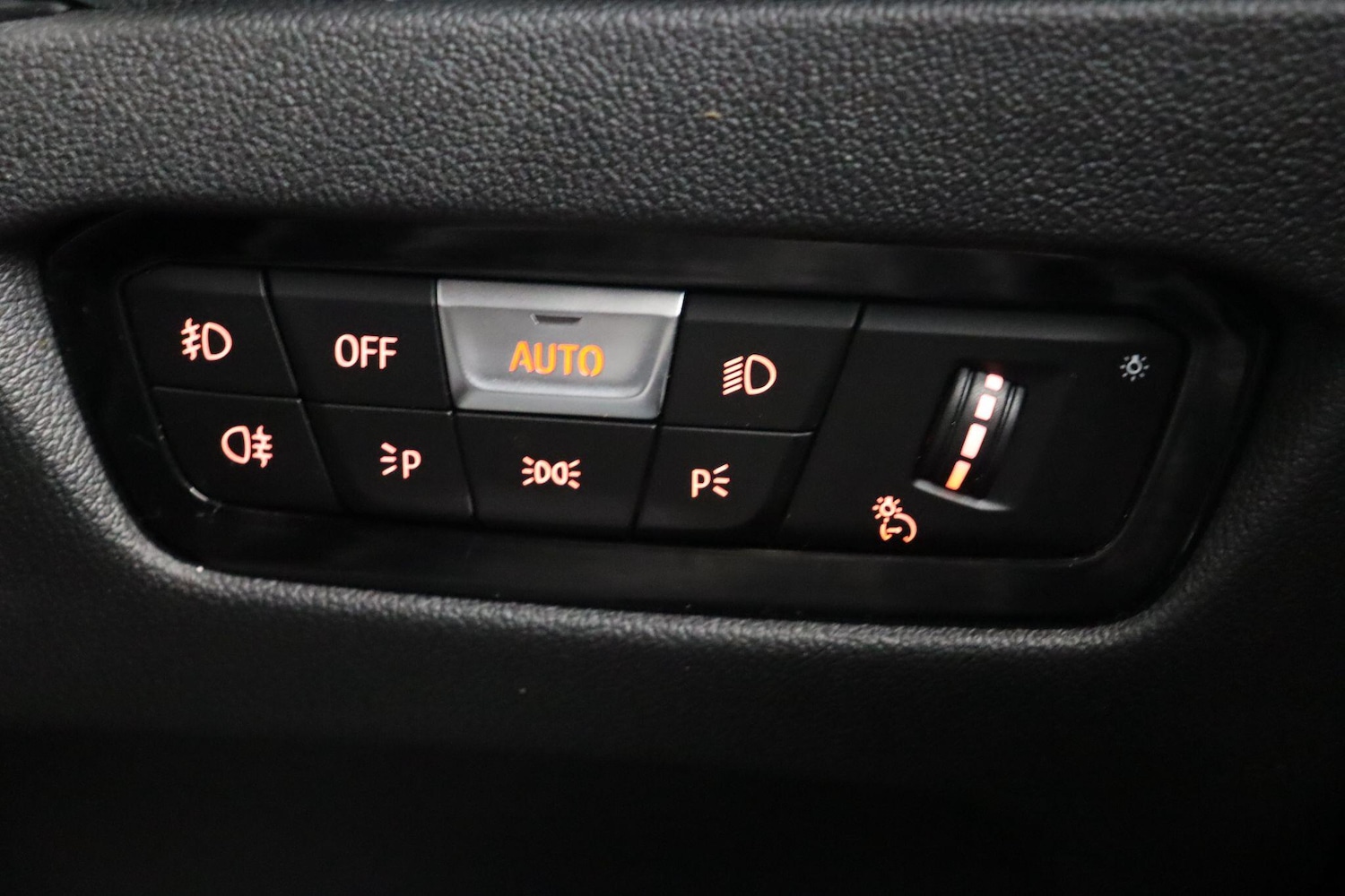 Used BMW 3 Series 2021 for sale - 77120170: Photo 25