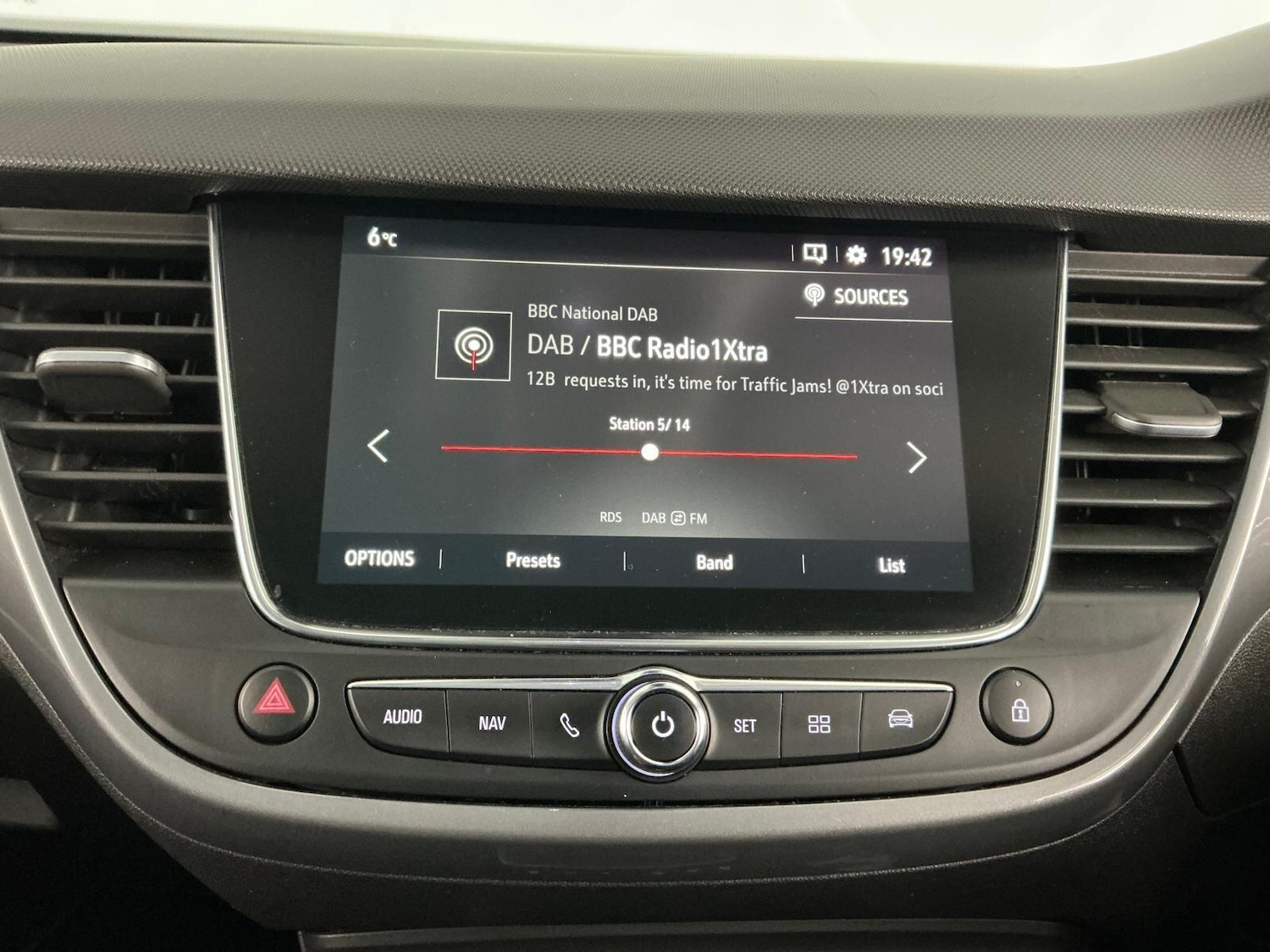 Used Vauxhall Crossland 2021 for sale - 76714172: Photo 25