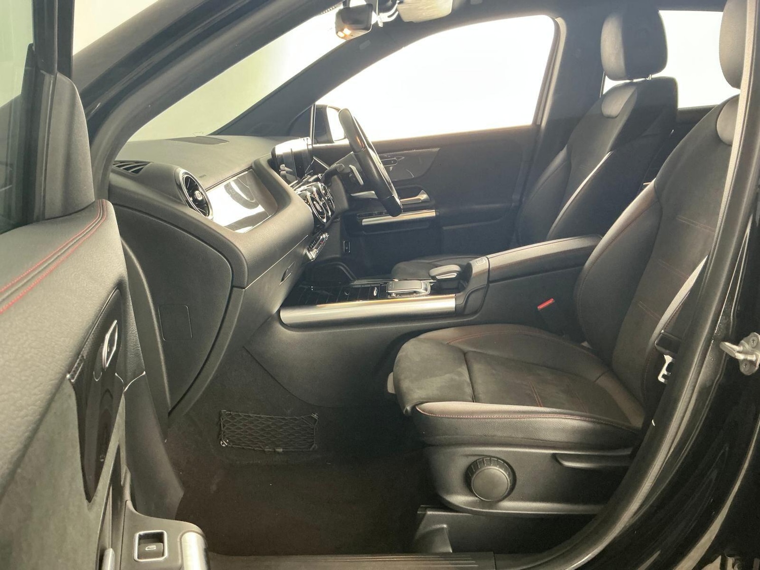 Used Mercedes-Benz GLA 2020 for sale - 76573479: Photo 11