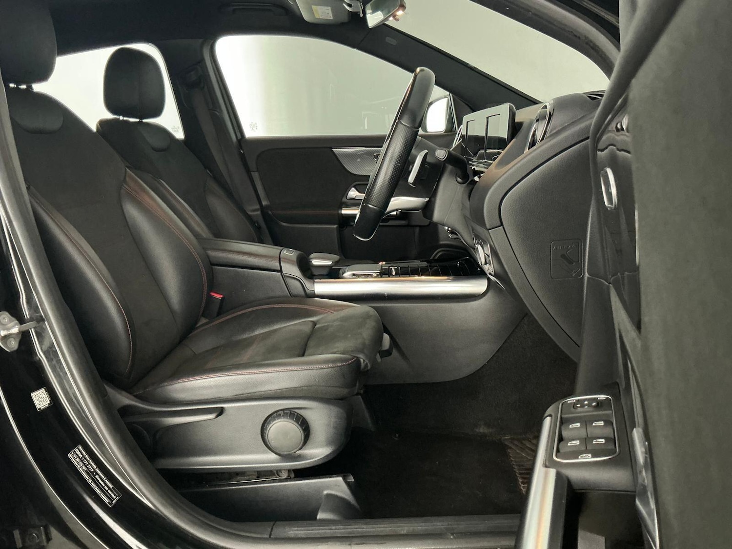 Used Mercedes-Benz GLA 2020 for sale - 76573479: Photo 12