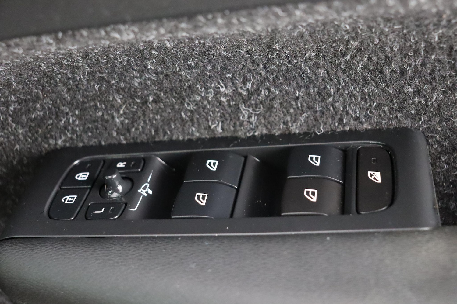 Used Volvo XC40 2020 for sale - 76849906: Photo 20