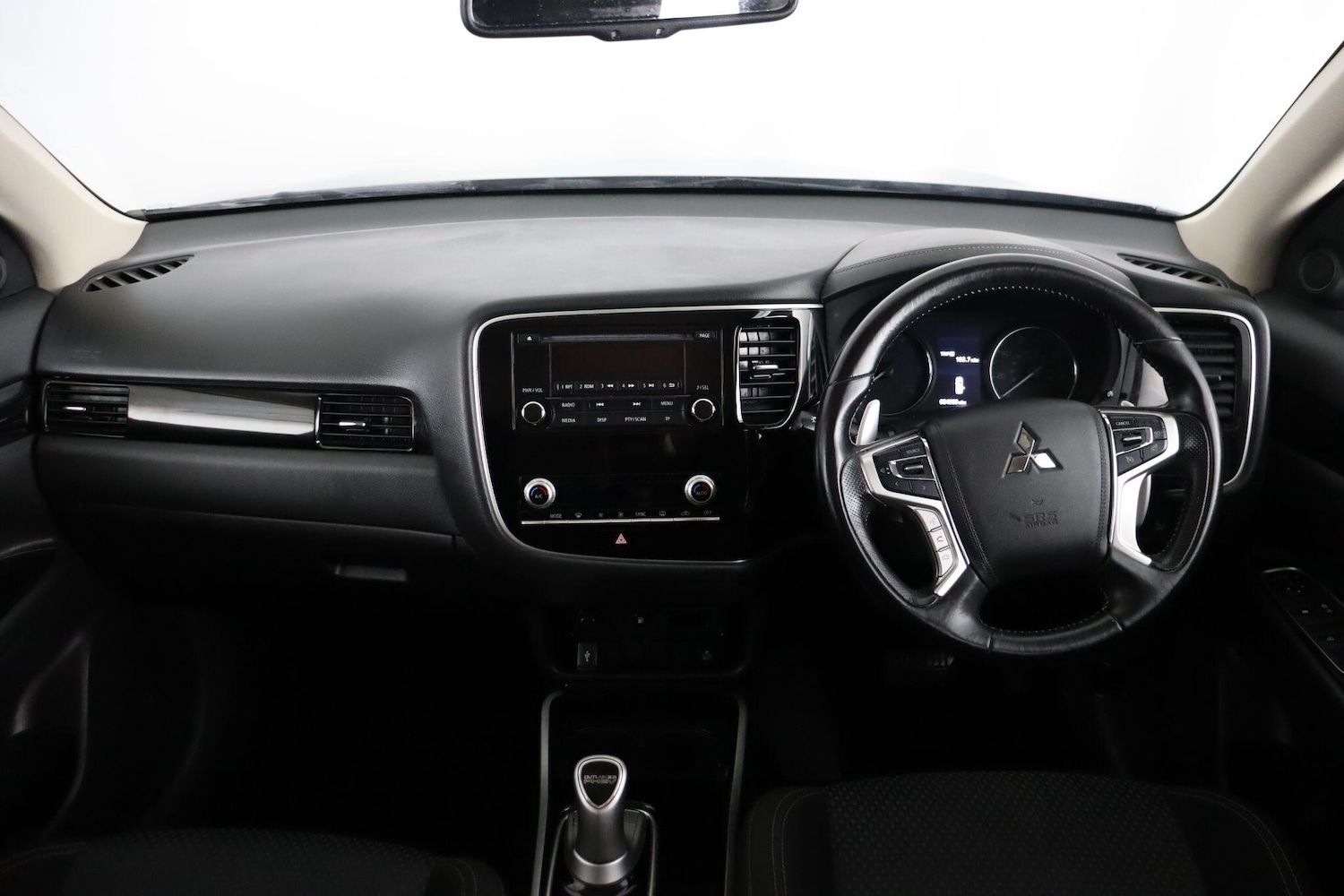 Used Mitsubishi Outlander 2020 for sale - 77175716: Photo 10