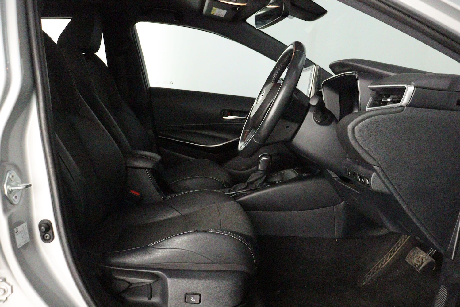 Used Toyota Corolla 2021 for sale - 76360244: Photo 11