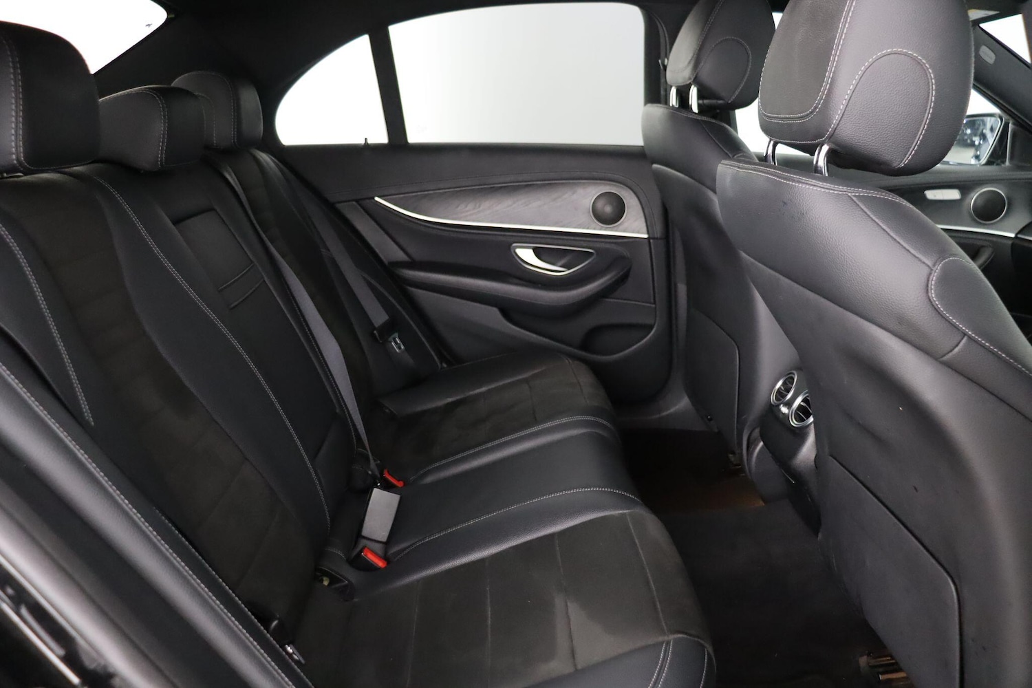 Used Mercedes-Benz E Class 2020 for sale - 77564740: Photo 11