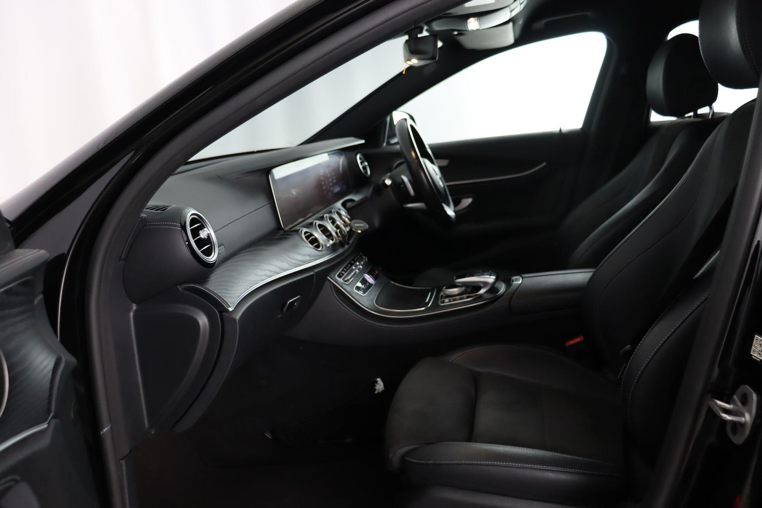 Used Mercedes-Benz E Class 2020 for sale - 77564740: Photo 14