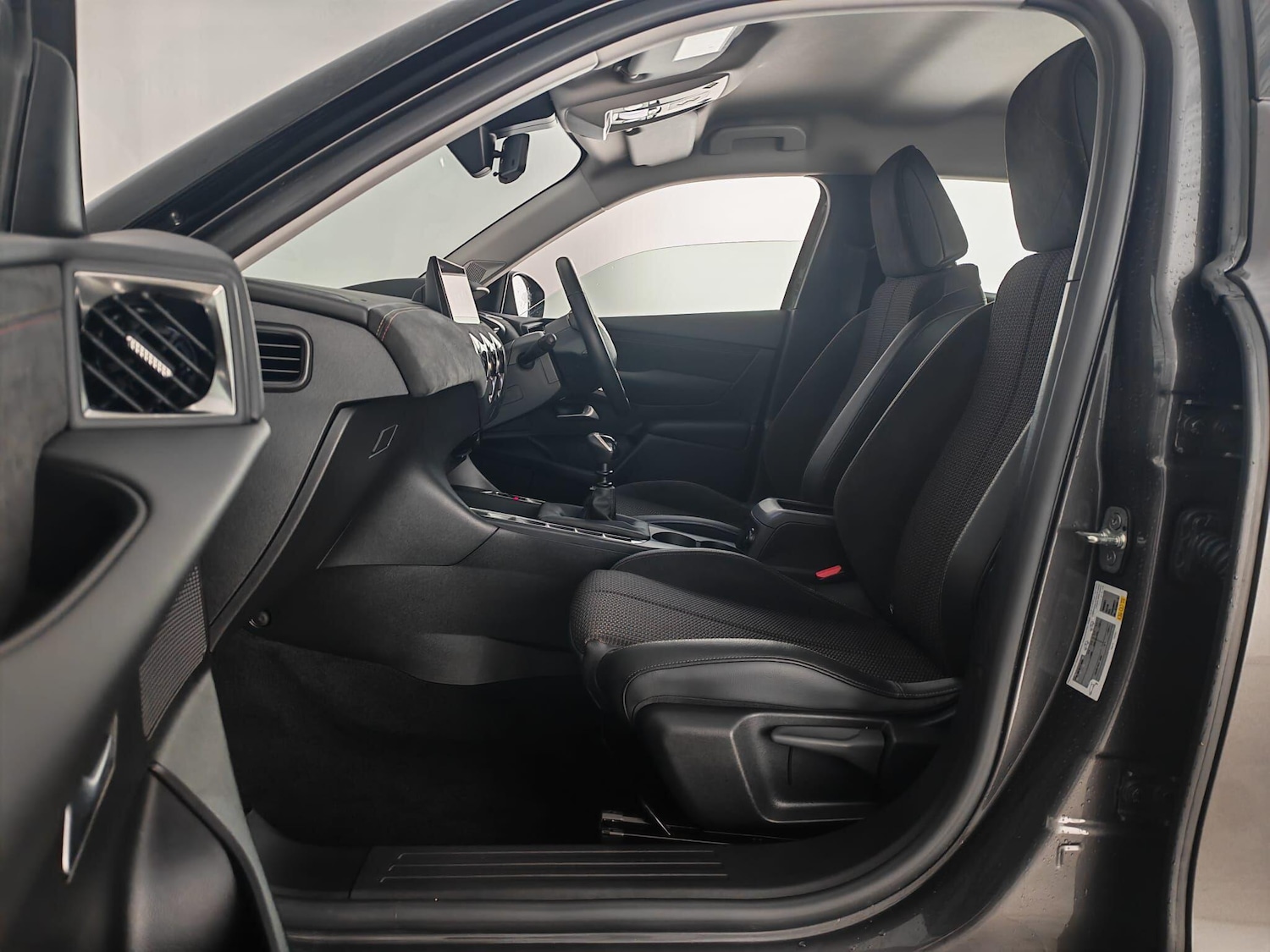 Used DS Automobiles DS 3 2023 for sale - 76561590: Photo 11