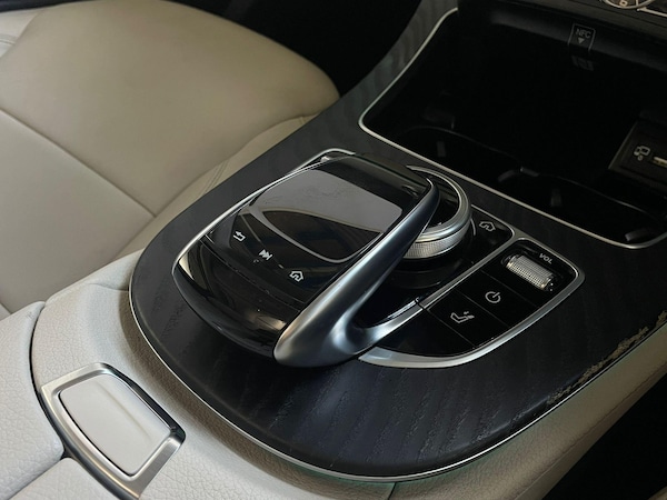Used Mercedes-Benz E-Class 2019 for sale - 76138670: Photo 16